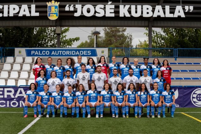 El Alhama Club de Fútbol femenino recibe una subvención de 30.000 euros para competir en la Primera Federación