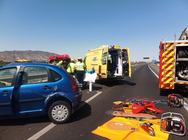 8 personas heridas en tres accidentes de tráfico ocurridos esta tarde en A-7, Alhama de Murcia